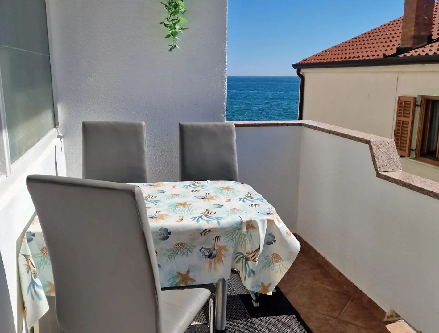 Galib 2 - Newly Renovated And Top Location Near The Sea And City Center Novigrad  Apartment Novigrad (Istria)