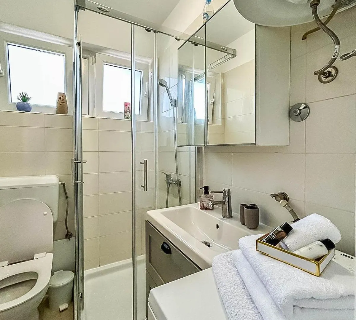 Galib 2 - Newly Renovated And Top Location Near The Sea And City Center Novigrad  Apartment Novigrad (Istria)